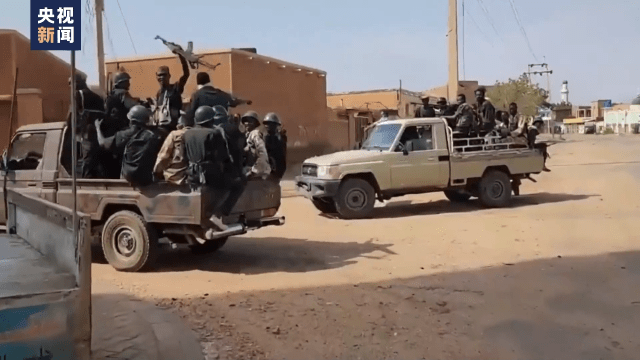 小米手机5c:苏丹武装冲突双方围绕首都圈两座军事基地展开争夺战